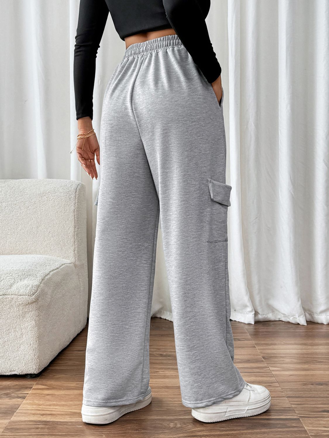 Pantalones deportivos con cintura elástica y bolsillos y cordón Perfee