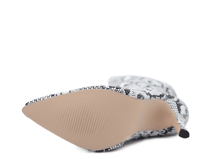 Watch Me Strut - Body By J'ne