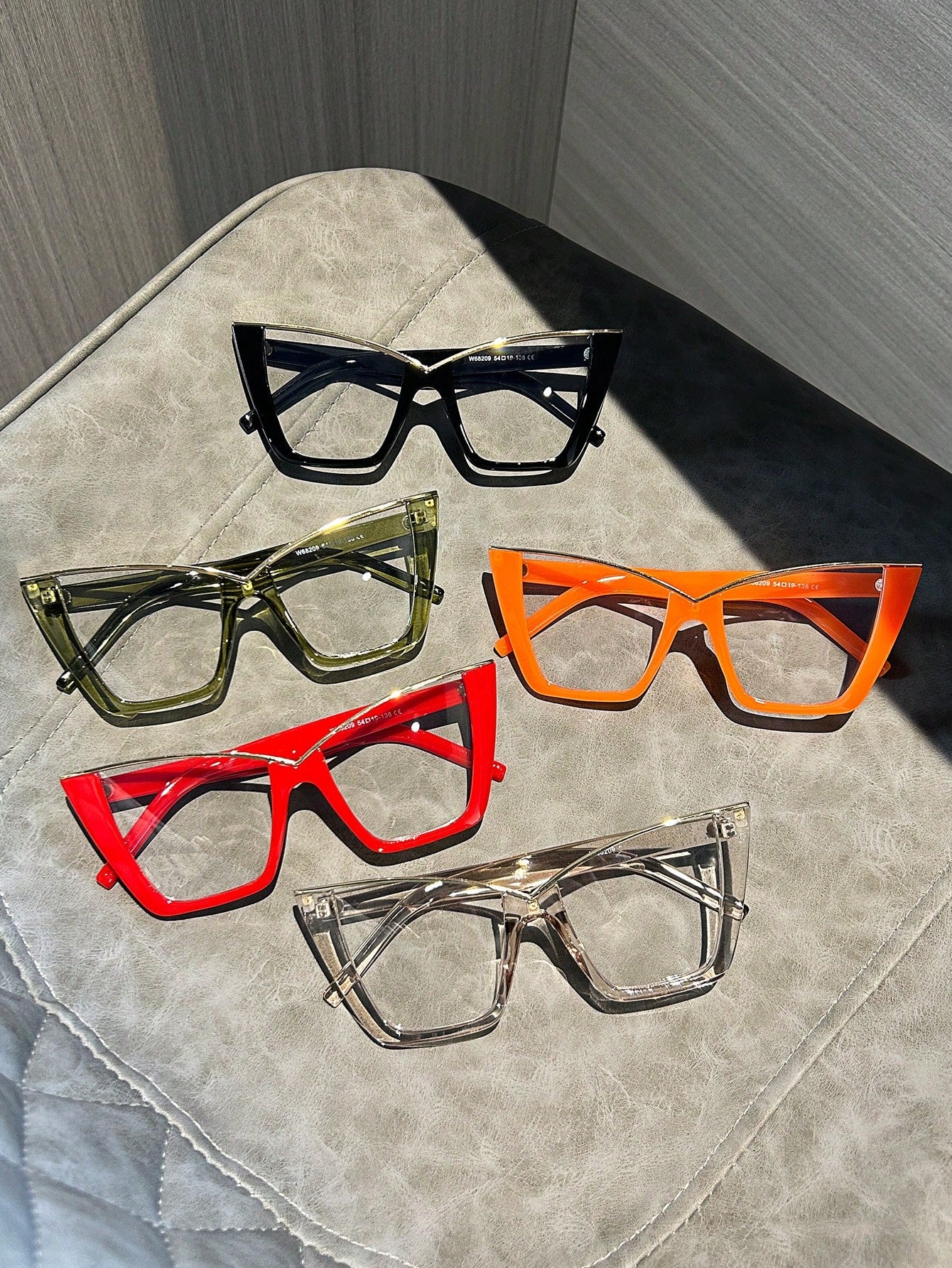 Cat Eye Shape Metal Frame