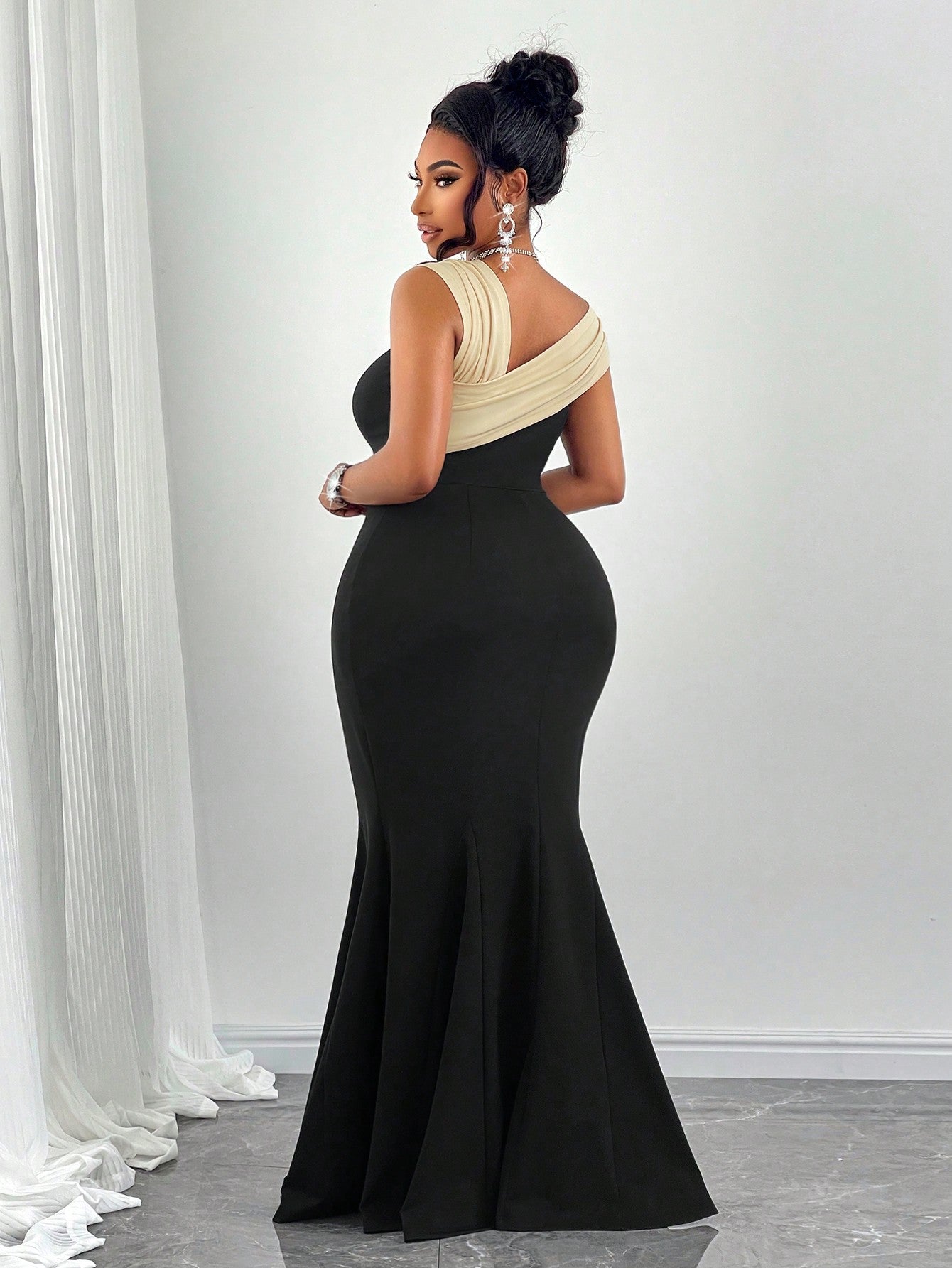 Asymmetric Neckline Color Block Fitted Maxi Dress - Body By J'ne