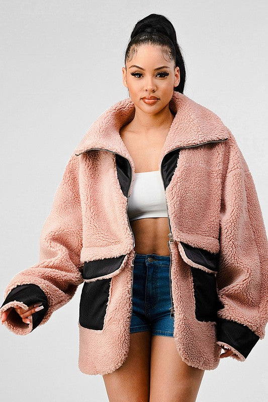 OVERSIZED SHERPA WITH CONTRAST JACKET