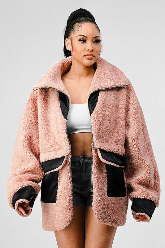 OVERSIZED SHERPA WITH CONTRAST JACKET