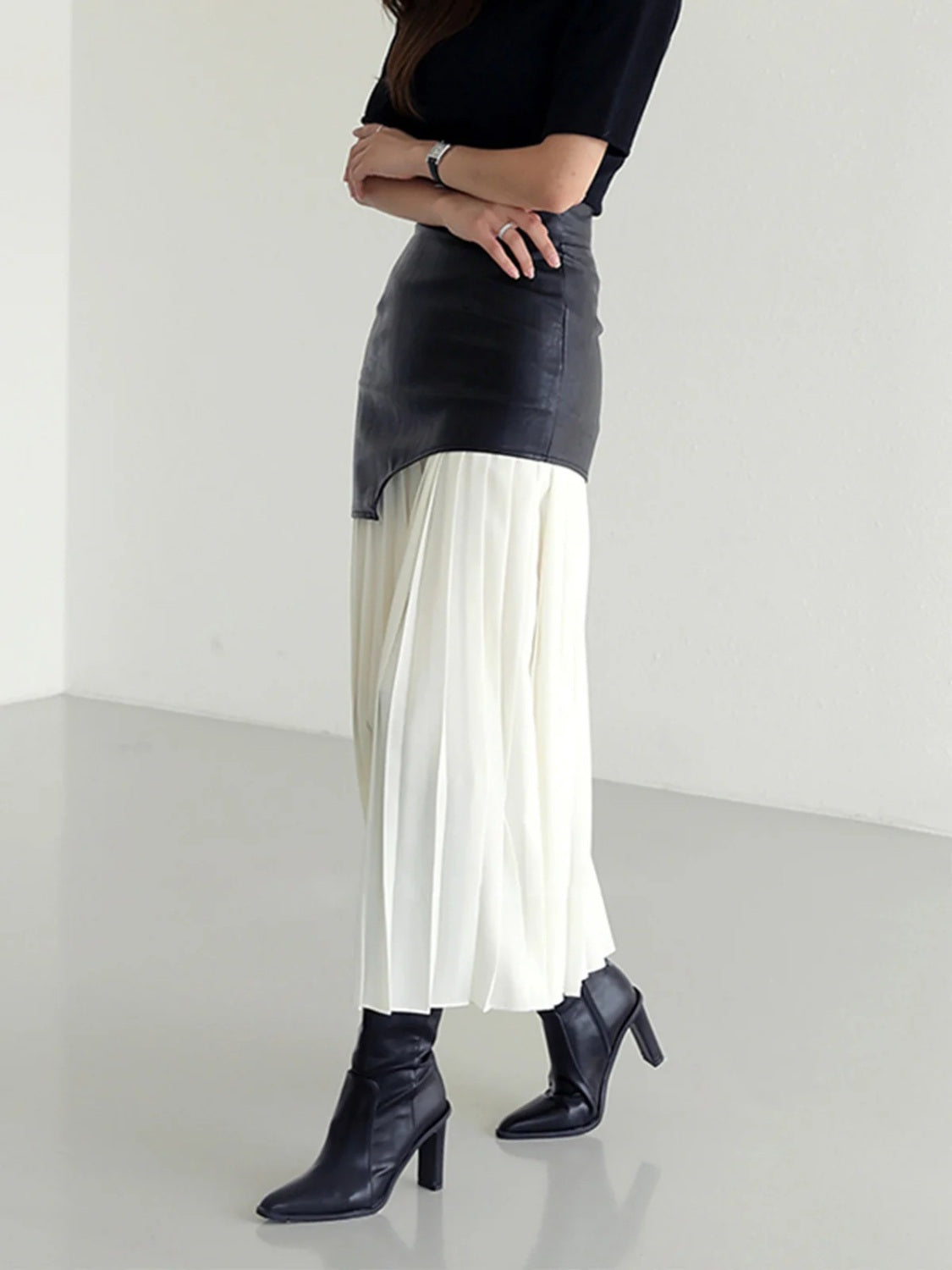 Pleated Contrast High Rise Skirt - Body By J'ne