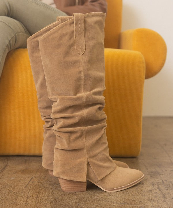 Thea - Botas vaqueras con aberturas y pliegues