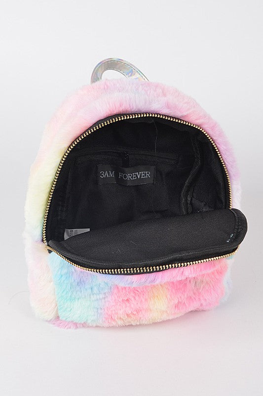 Mochila pequeña de peluche con efecto tie-dye y arcoíris