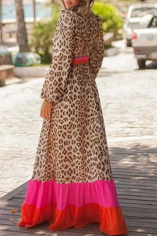 Vestido largo de manga larga con escote en V y estampado de leopardo