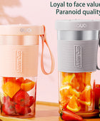 Mini USB Rechargeable Portable Fruit Juicer/Blender