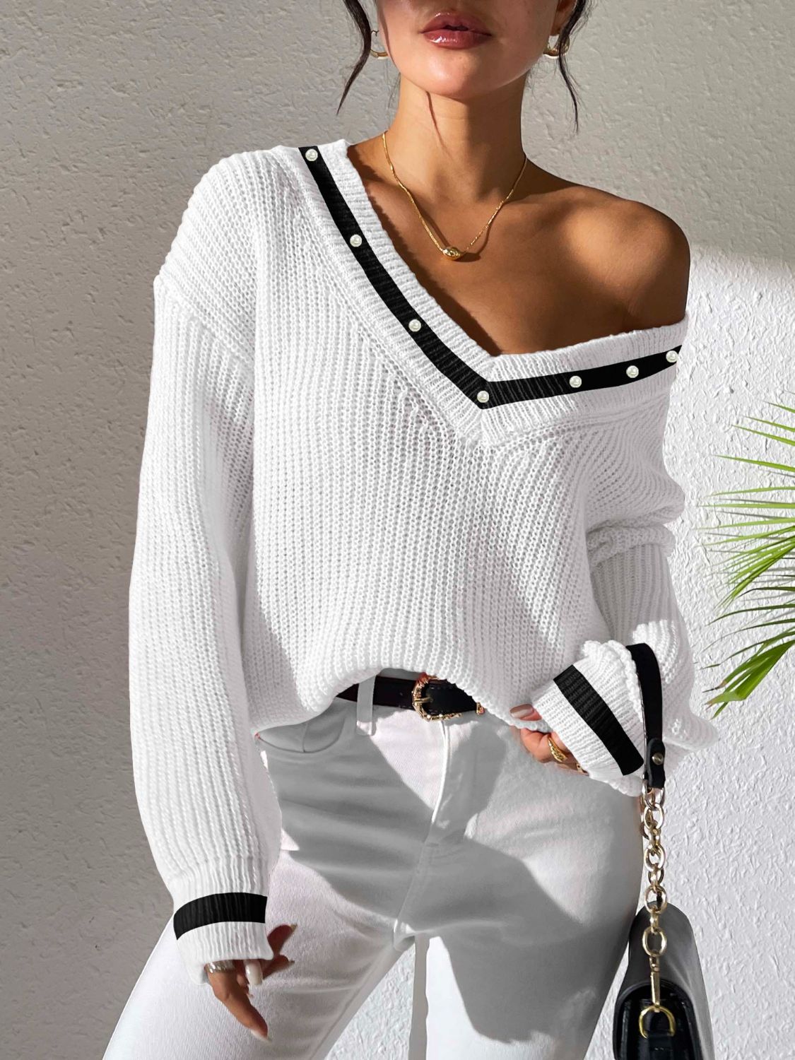 Contrast Trim V-Neck Long Sleeve Sweater - Body By J'ne