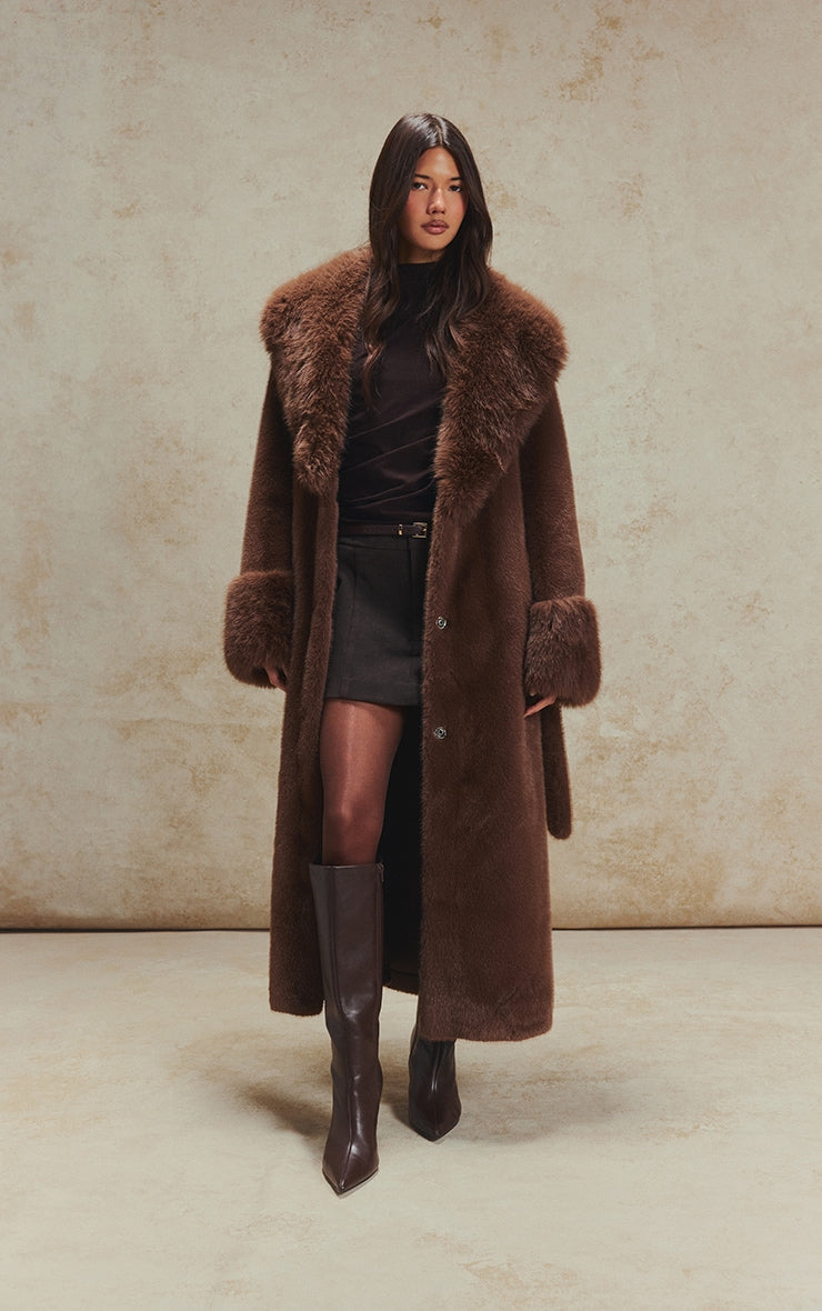 https://cdn-img.prettylittlething.com/4/9/e/e/49ee50b23d55f367952f25059282839006b0ba1a_CNN8393_4_chocolate_faux_fur_self_tie_oversized_coat.jpg