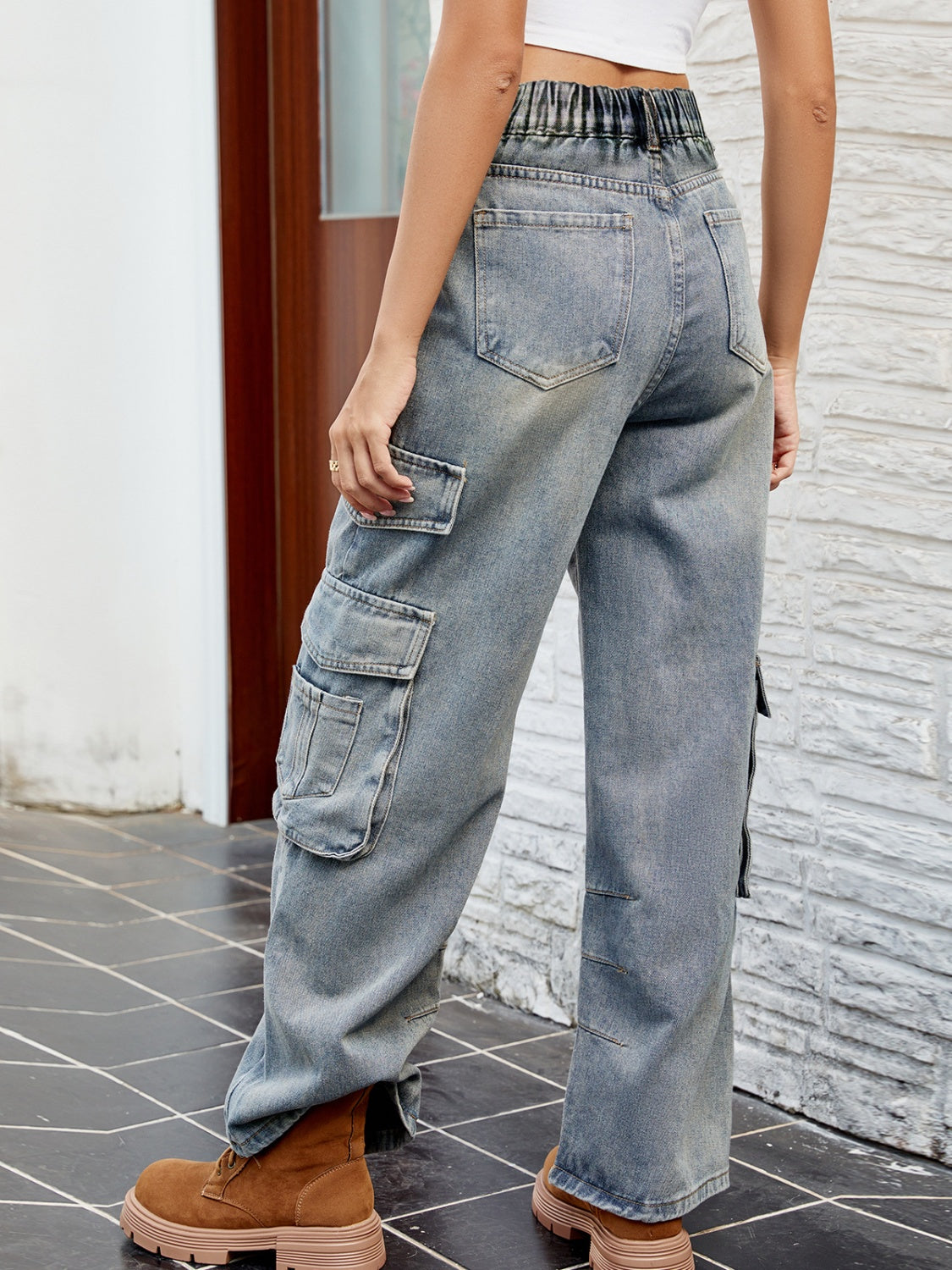 Jeans lavados con bolsillos