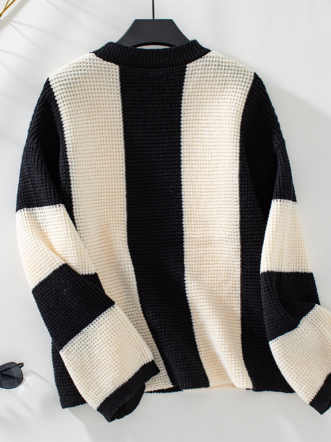 Color Block Round Neck Long Sleeve Sweater