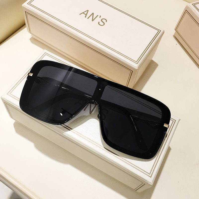 Integrated Large Frame Sunglasses