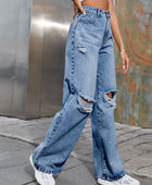 Distressed Wide Leg Jeans with Pockets