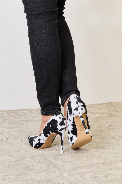 Melody 4" Closed Toe Heels - Body By J'ne