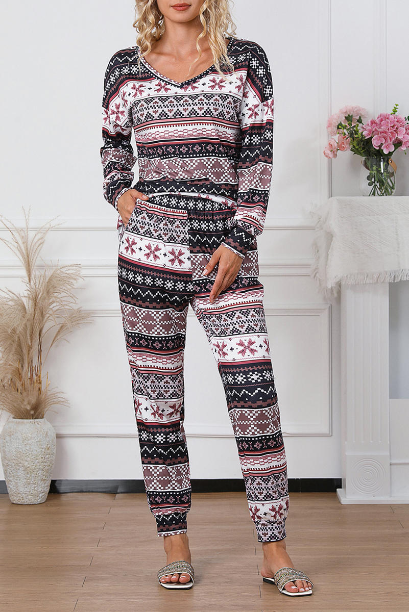 Snowflake Print Long Sleeve And Joggers Lounge Set - Body By J'ne