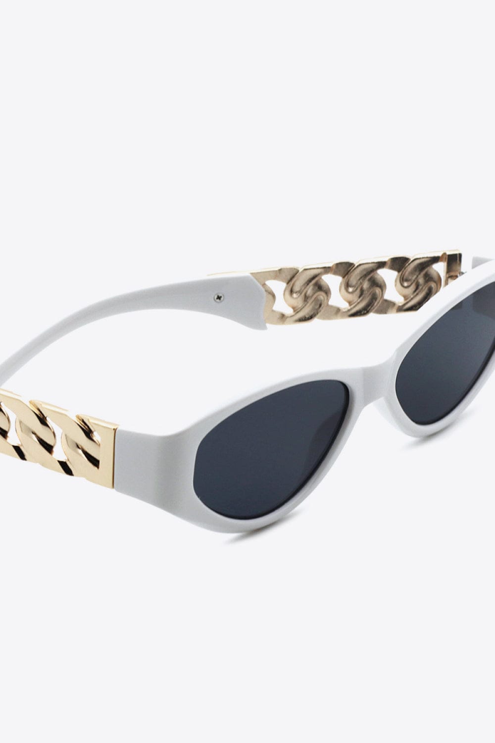 Chain Detail Temple Cat Eye Sunglasses - Body By J'ne