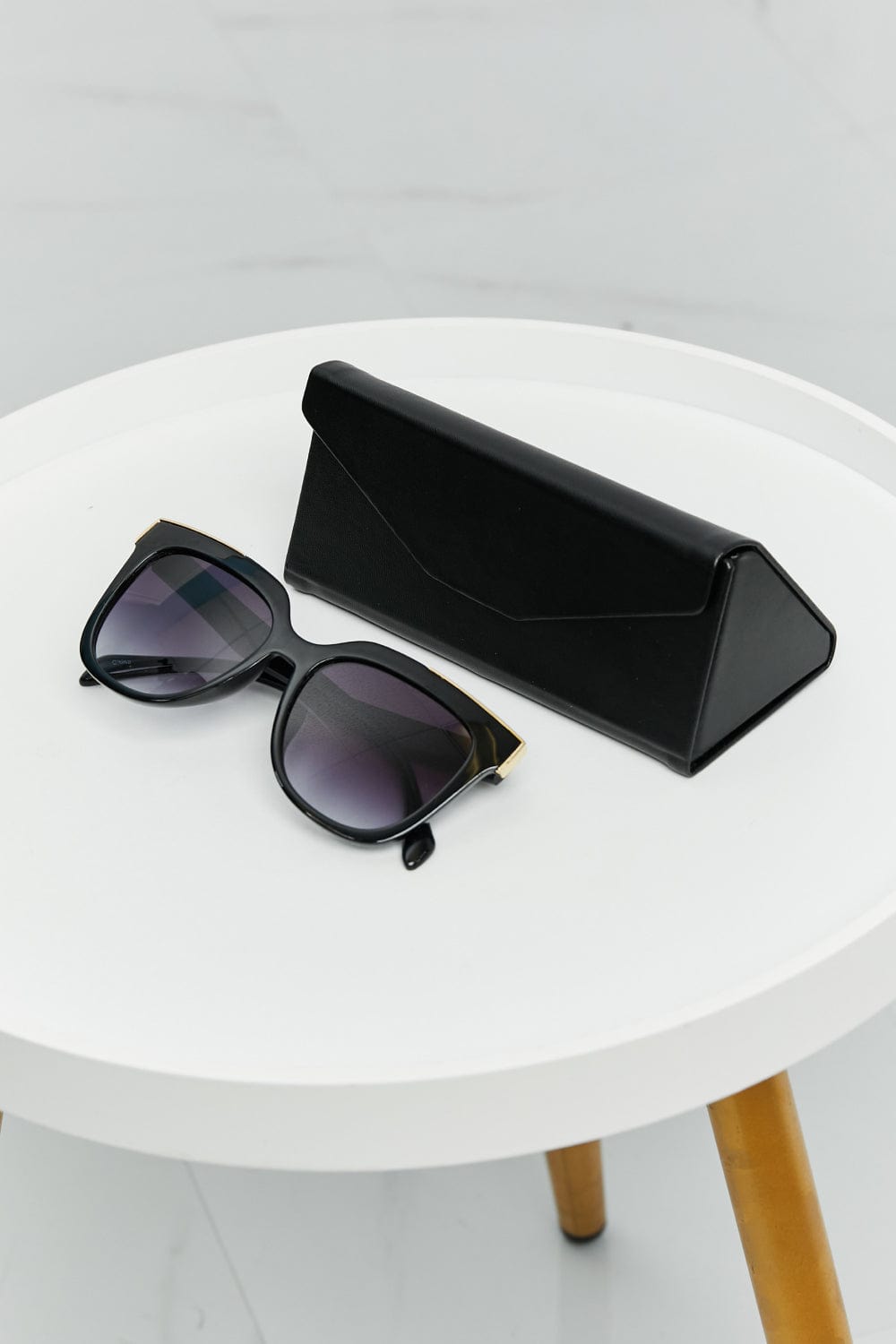 Square Polycarbonate Sunglasses - Body By J'ne